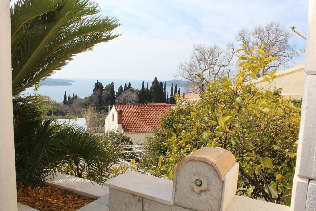 Radovcic Apartments And Rooms Trsteno Dış mekan fotoğraf